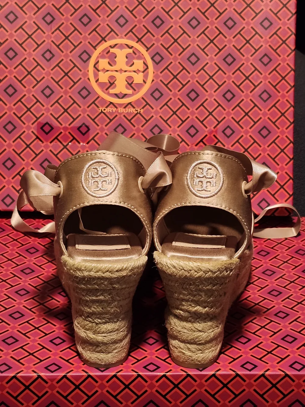 Tory Burch upper wedges elegant